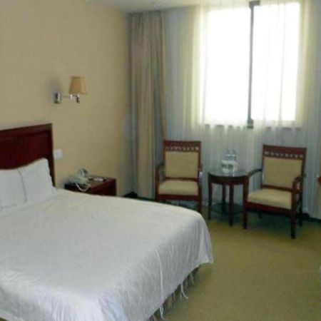 Greentree Inn Suzhou Guanqian Yangyuxiang Metro Station Business Hotel Exterior photo