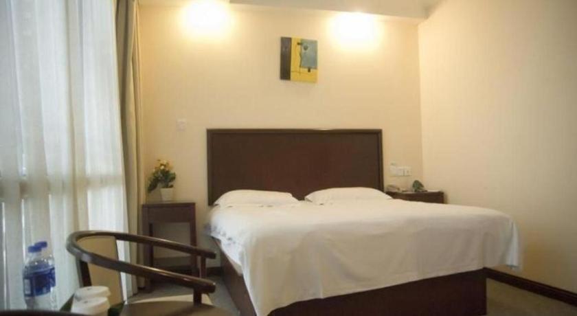 Greentree Inn Suzhou Guanqian Yangyuxiang Metro Station Business Hotel Exterior photo
