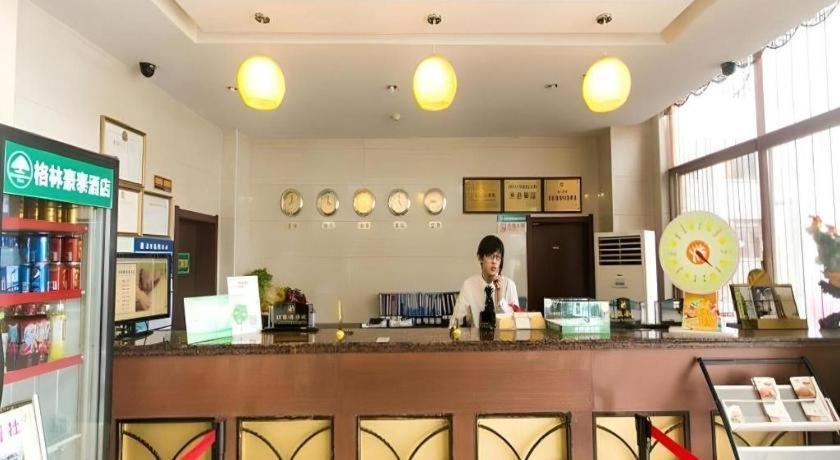 Greentree Inn Suzhou Guanqian Yangyuxiang Metro Station Business Hotel Exterior photo